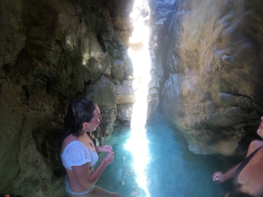 Dubrovnik: Blue & Green Caves Private Boat Tour with Drinks - Sunj Beach, the sandy finale