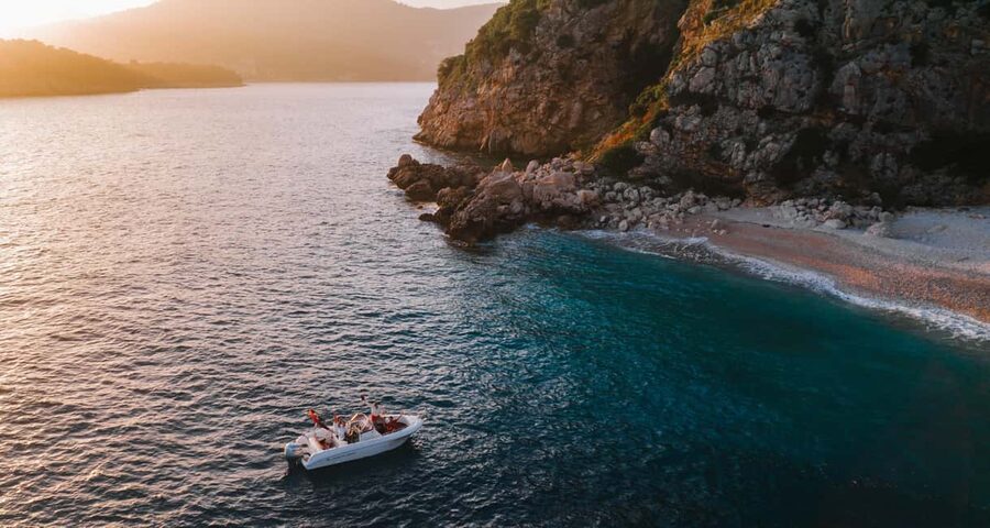 Dubrovnik:Elaphiti Islands and caves Private Speedboat Tour - A final look around Koločep
