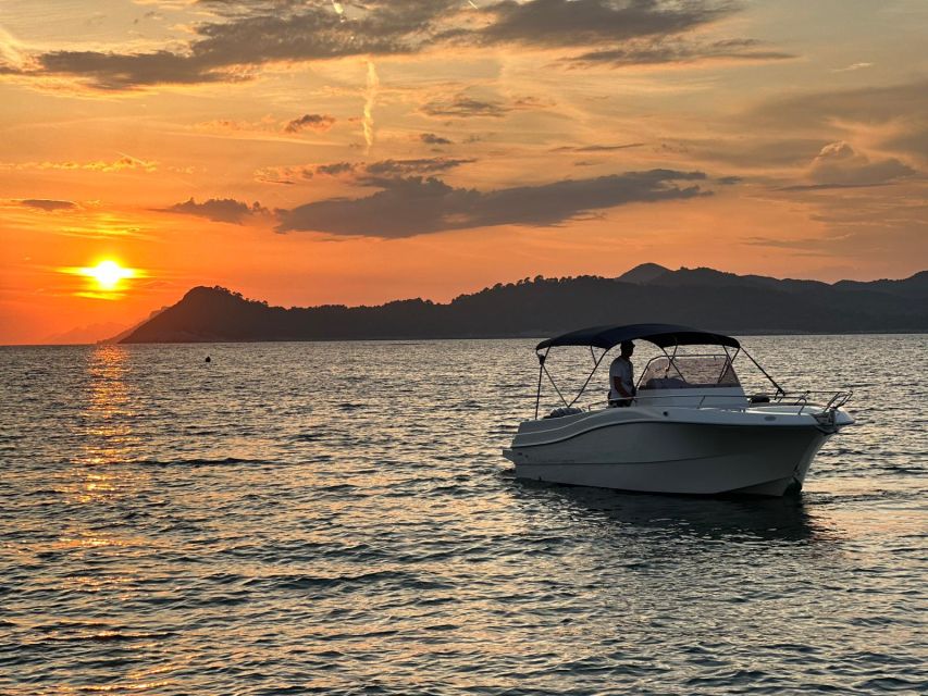 Dubrovnik: Private Elaphiti Islands and Blue Cave Tour - Lopud brings together island scenery and lunch