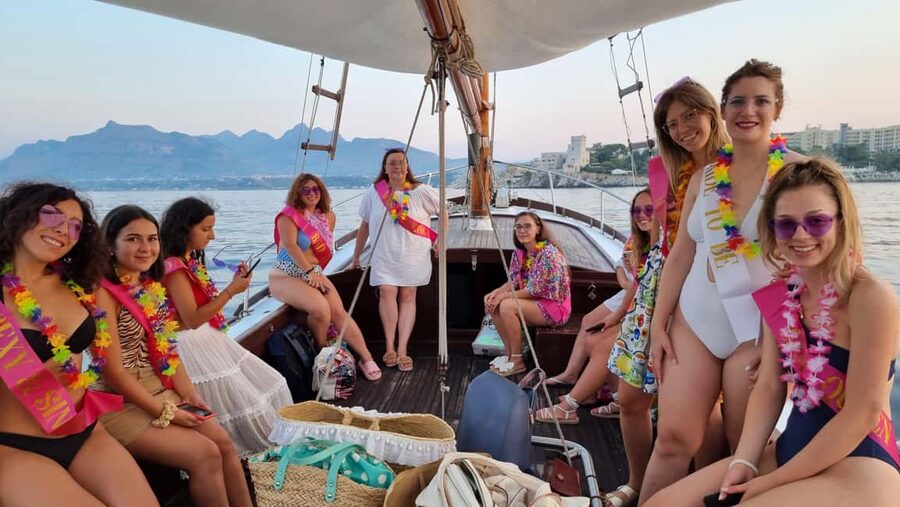East Palermo: boat tour among caves and breathtaking landscapes - Sant’Elia, sea caves, and the return route