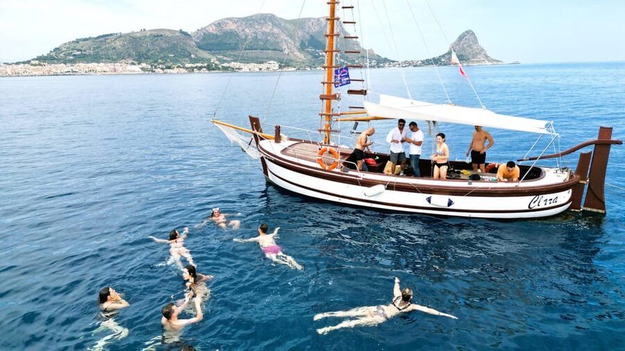 East Palermo: boat tour among caves and breathtaking landscapes - Snorkelling around Formiche