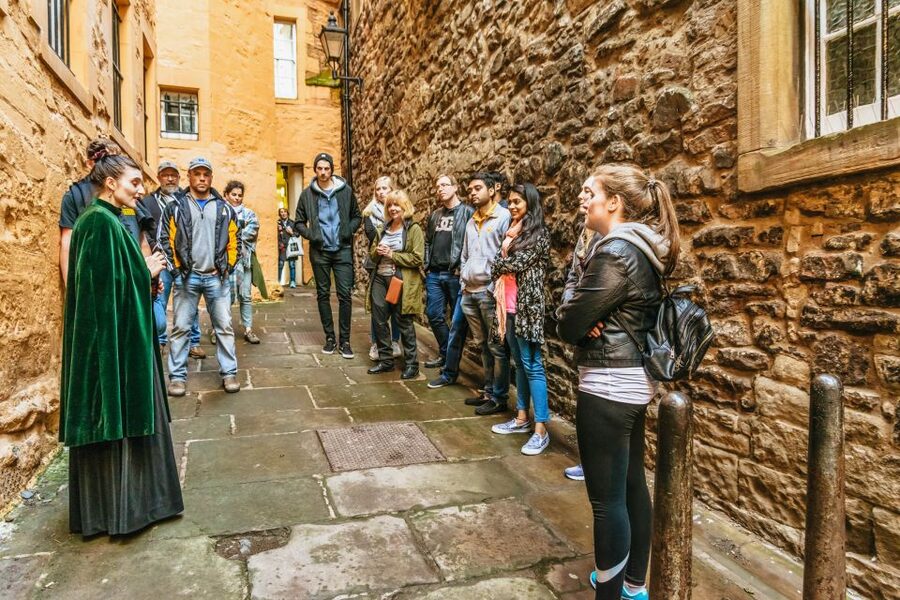 Edinburgh: Evening Underground Ghost Tour - FAQ