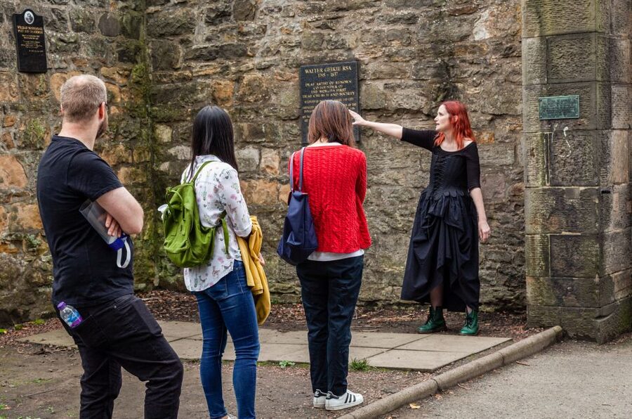 Edinburgh: Haunted Underground Vaults and Graveyard Tour - Is $32 good value for 90 minutes?