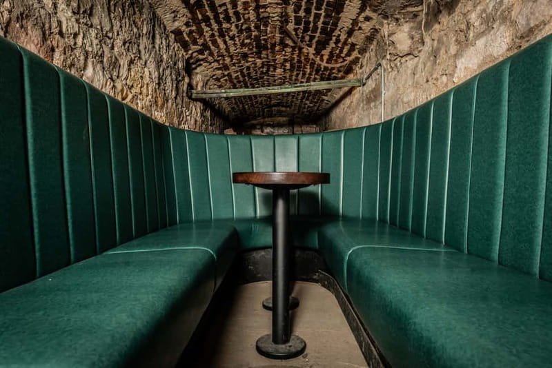 Edinburgh: The Lost Close Underground Scotch Whisky Tasting - Four Scottish regions, four different glasses