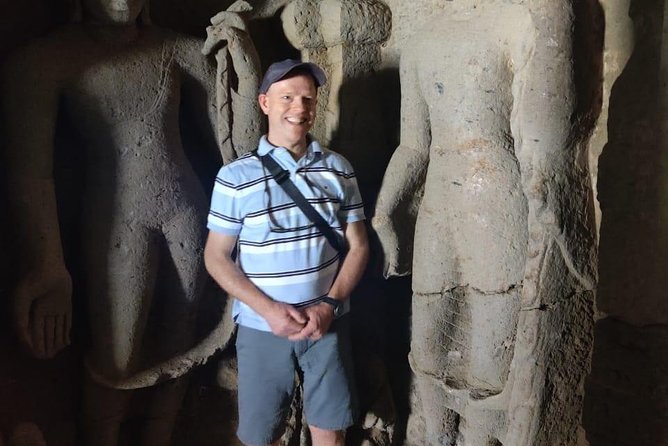 Elephanta Caves & Island Guided Private Tour - Photography, local stories, and the human side of the visit
