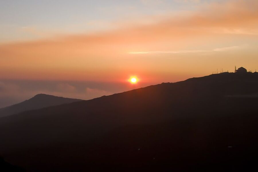 Etna Sunset Tour: Volcano trek, Cave & tasting from Catania - Sunset over the Valle del Bove