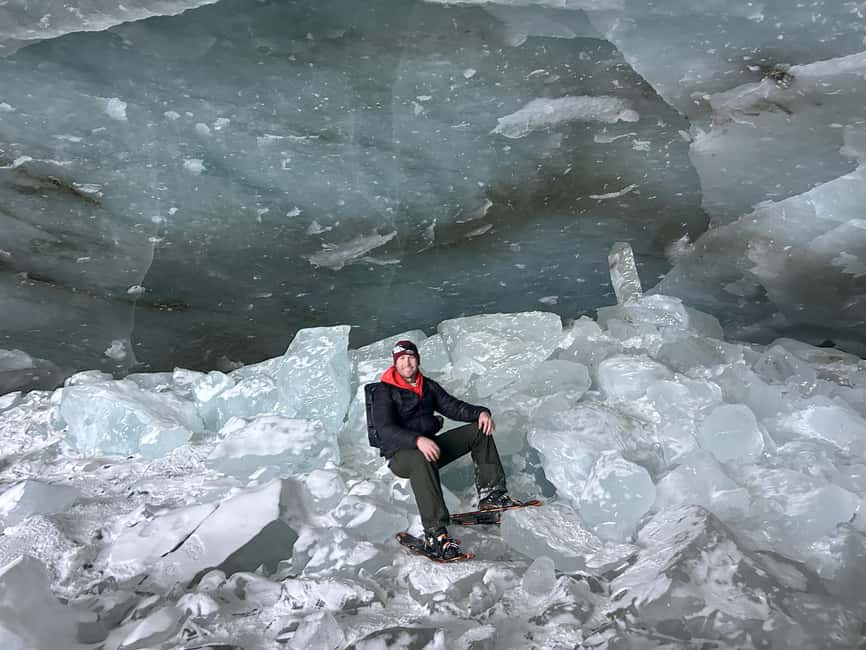 Fairbanks: Guided Snowshoe Hike to Castner Glacier Ice Cave - What the guides add to the day
