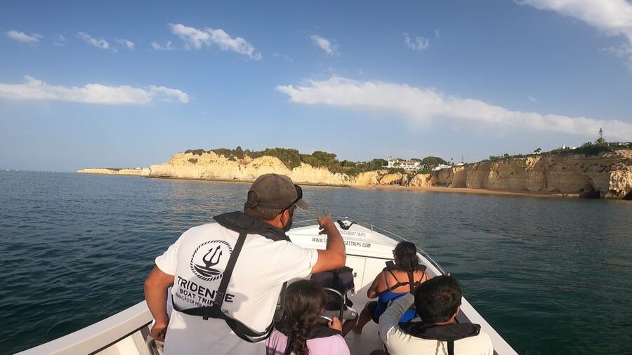 From Armação de Pêra: Benagil Caves and Beaches Boat Tour - The first beaches: Beijinhos, Tremoços, and Cova Redonda