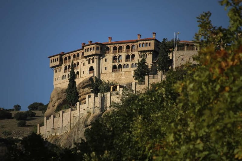 From Athens: Meteora Caves & Monasteries Day Trip by Train - Who should book this tour