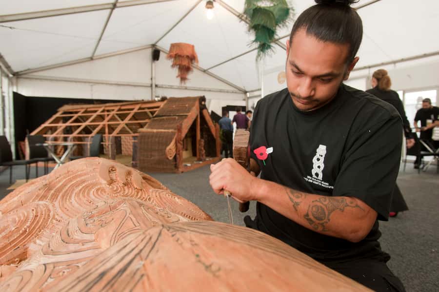 From Auckland: Two-Day Hobbiton, Rotorua, Waitomo Caves Tour - Rotorua: steam, Māori arts, and a Kiwi House