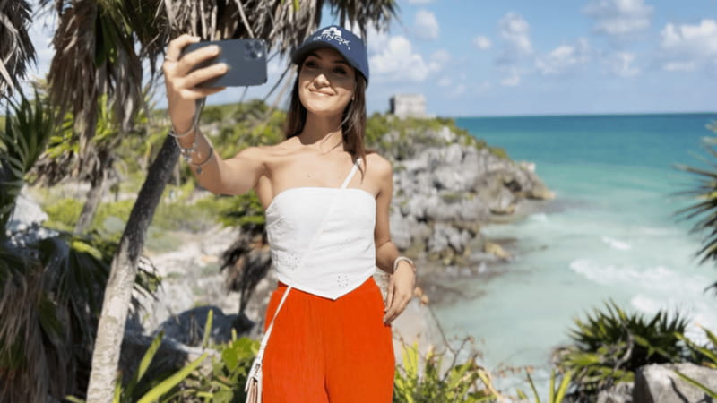 From Cancun: Tulum and Akumal Cenote and Turtle Swim Tour - Guides, group feel, and bus comfort