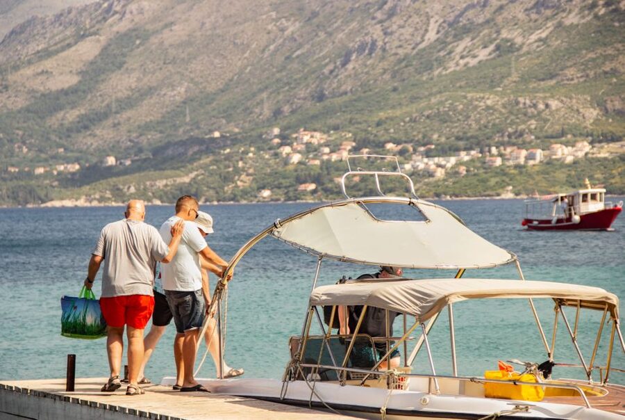 From Dubrovnik/Cavtat: Blue Cave, Sunj Beach Speed Boat Tour - What the speedboat ride is really like