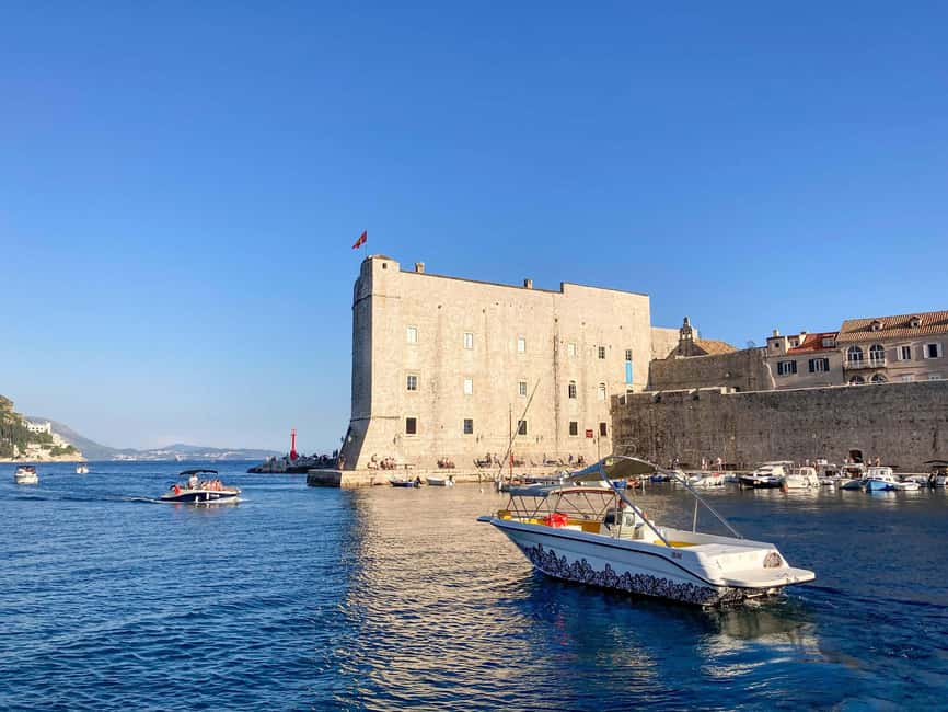 From Dubrovnik: Elaphiti Islands & Blue Cave Speedboat Tour - The Blue Cave and the reality of peak season