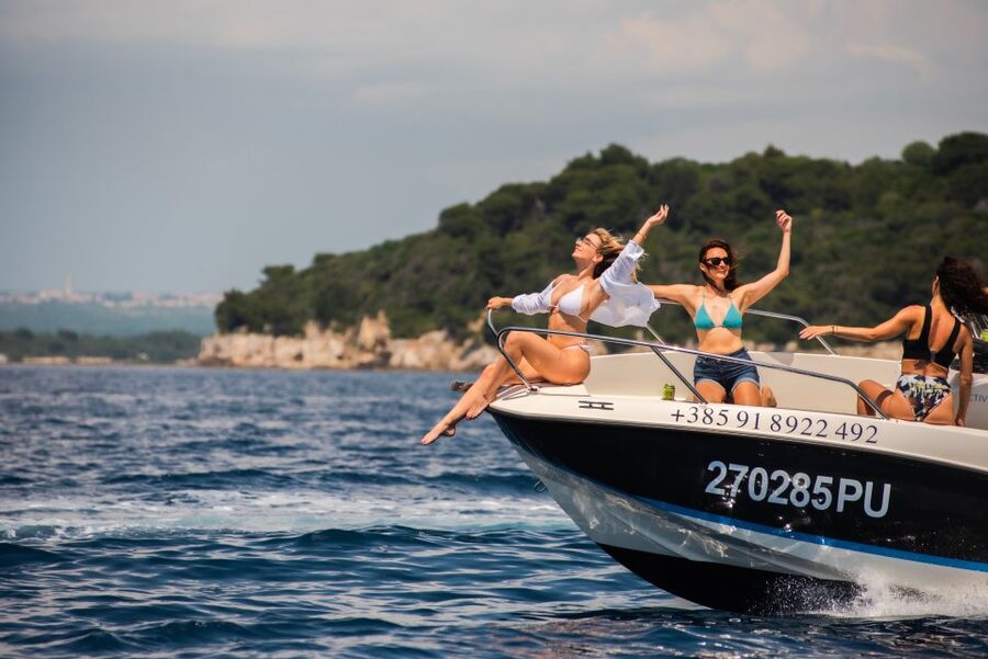 From Fažana: snorkeling at sea cave and Brijuni Island - Key points at a glance