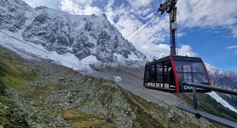 From Geneva: Chamonix, Mont Blanc & Ice Cave Guided Day Tour - From Geneva to Chamonix in a morning