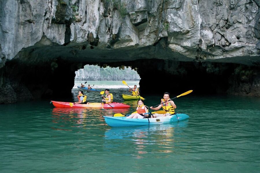From Hanoi: Halong Bay 1 Day Trip Visit Cave, Island, Kayak - Inside Sung Sot, the Surprise Cave