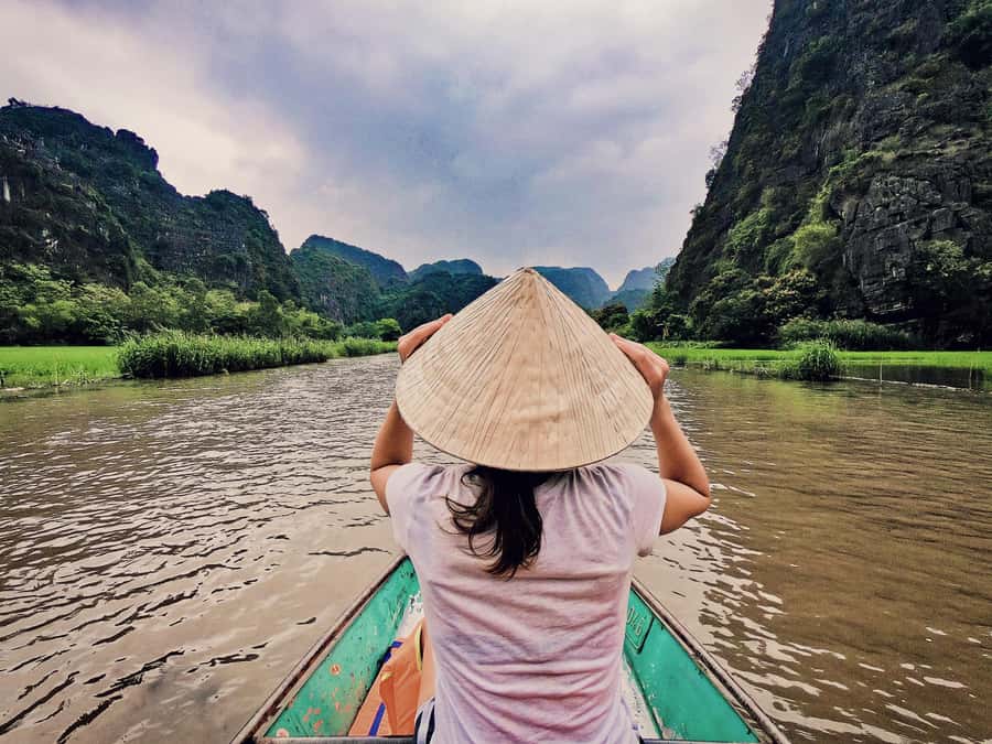 From Hanoi: Hoa Lu, Tam Coc, and Mua Cave Adventure Day Tour - Mua Cave and the climb to the viewpoint