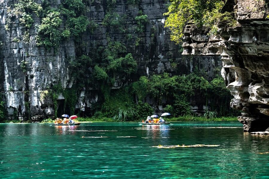 From Hanoi: Ninh Binh Bai Dinh or Hoa Lu, Trang An, Mua Cave - Trang An by boat, the day’s main event