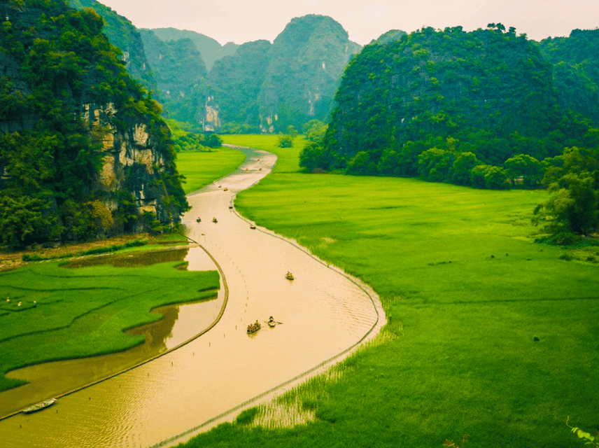 From Hanoi: Ninh Binh Hoa Lu or Bai Dinh, Trang An, Mua Cave - Bai Dinh Pagoda, from giant Buddhas to an older hillside shrine