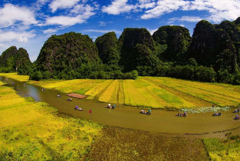 From Hanoi: Trang An Eco-tourism -Bai Dinh pagoda & Mua Cave - Bai Dinh Pagoda and its giant bronze bells