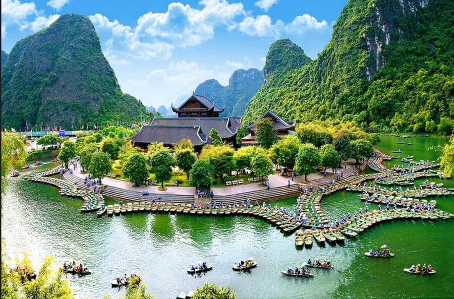 From Hanoi: Trang An eco-tourism - Hoa Lu ancient & Mua Cave - Mua Cave’s 500-step climb