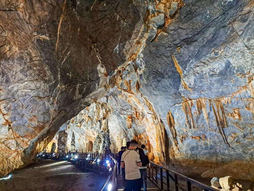 From Hue: Phong Nha Cave & Paradise Cave Full-Day Trip - What the guide adds to the day