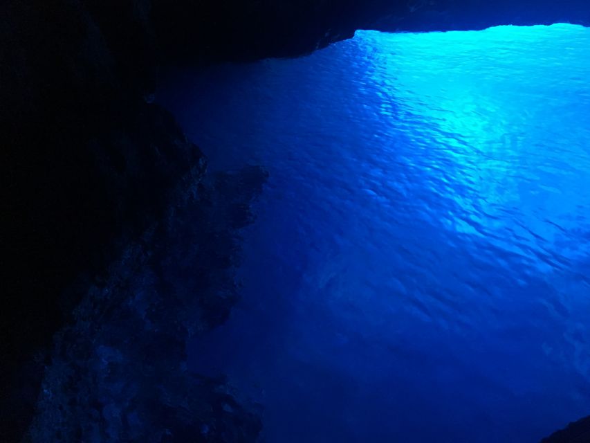 From Hvar: Blue Cave, Green Cave & 5 Islands Speedboat Tour - Stiniva Cove on Vis