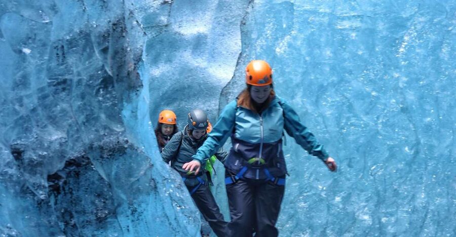 From Jökulsárlón: Ice Cave and Glacier Exploration Tour - Walking across Breiðamerkurjökull
