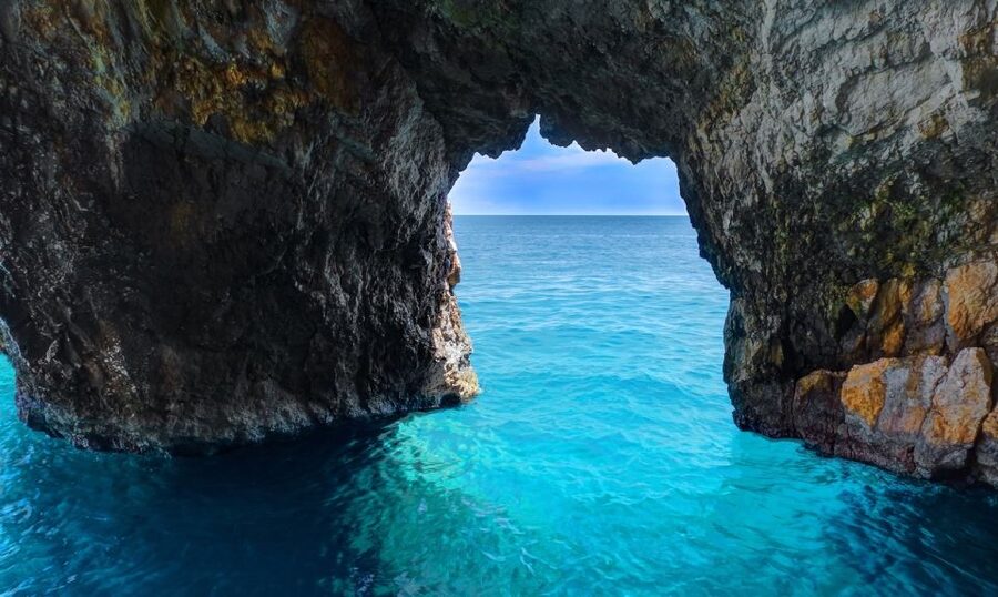 From Kefalonia: Blue Cave Boat Cruise & Shipwreck Photo Stop - Alykanas for food and an hour on shore