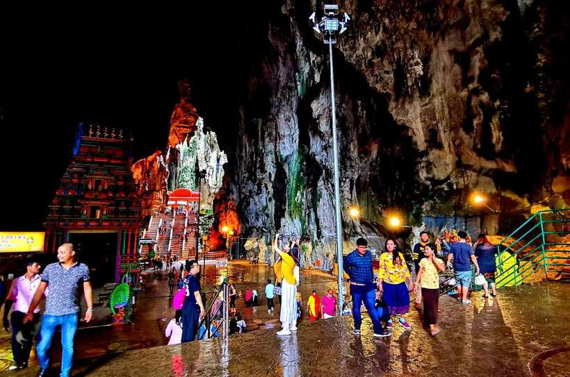 From Kuala Lumpur: Batu Caves Cultural Temple Tour - Little India and Brickfields from the car window