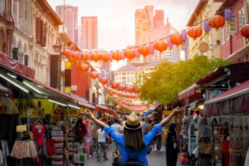 From Kuala Lumpur: Batu Caves Cultural Temple Tour - Central Market adds a final shopping layer
