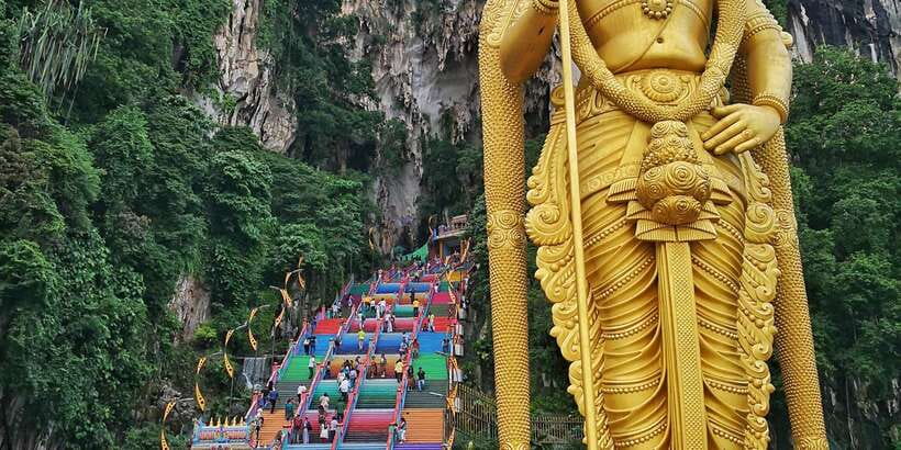 From Kuala Lumpur: Colmar Tropicale and Batu Caves Day Trip - Rabbit Park and an important welfare concern