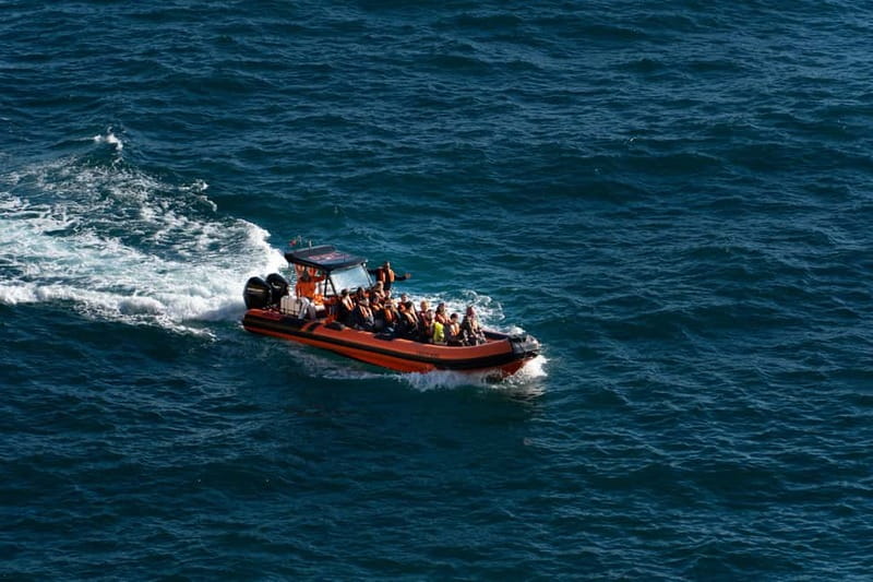 From Lagos: Benagil Caves Speedboat Adventure - What the commentary adds