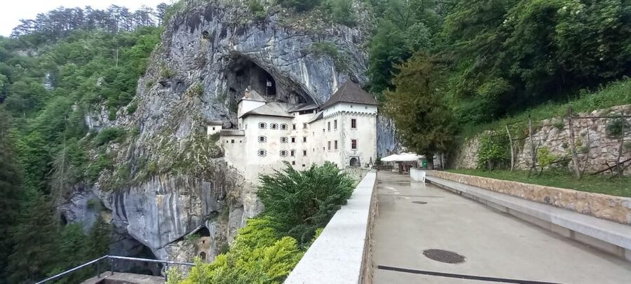 From Ljubljana: Postojna Cave & Predjama Castle Guided Trip - Why this makes a strong half-day from Ljubljana