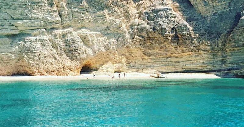 From Naxos: Koufonisia Boat Cruise and Rina's Cave w/ Lunch - Key points to know before booking