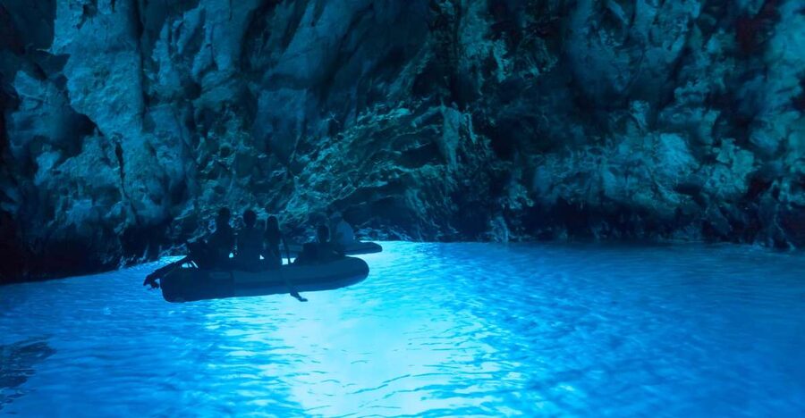 From Omis: Blue Cave & 5 Island Speedboat Tour - The ride back to Omiš