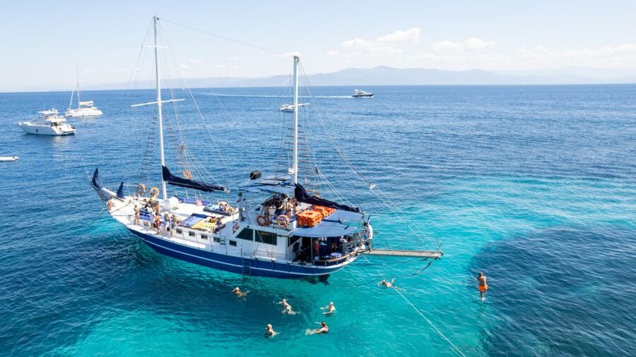 From Parga: Paxos and Antipaxos Cruise with Blue Caves - Who should book this cruise?