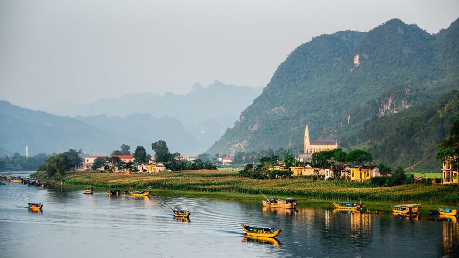 From Phong Nha/Dong Hoi: Paradise and Phong Nha Cave Tour - Lunch in Phong Nha village around 12:30