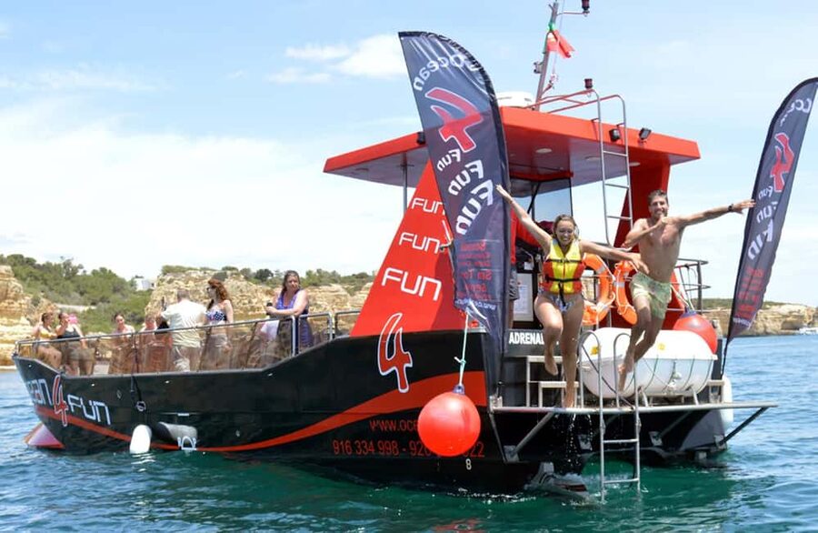 From Portimão: 2-Hour Catamaran Tour to Benagil Caves - Why this two-hour cruise works well