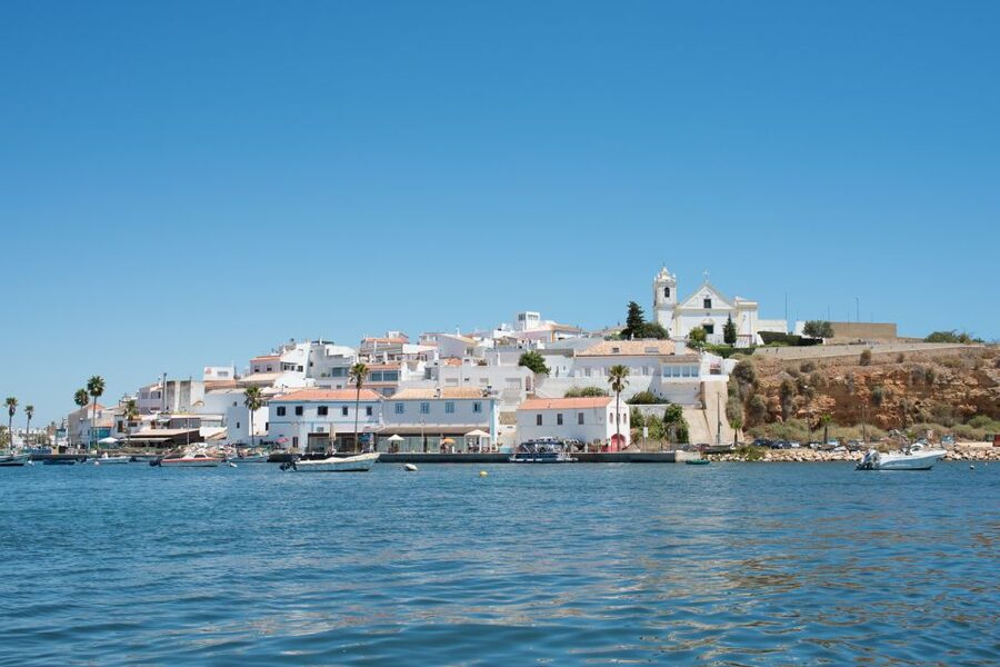 From Portimão: Catamaran Cruise to Benagil Caves with BBQ - How the crew affects the day