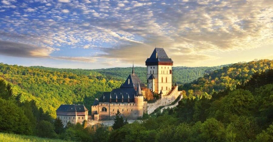 From Prague: Karlštejn Castle & Koněprusy Caves Tour - Should you book it?