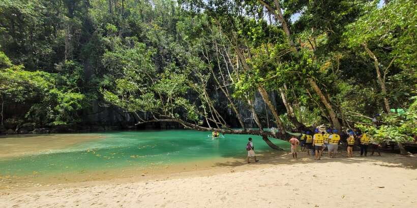 From Puerto Princesa: Underground River Guided Day Trip - What happens while other people take side trips