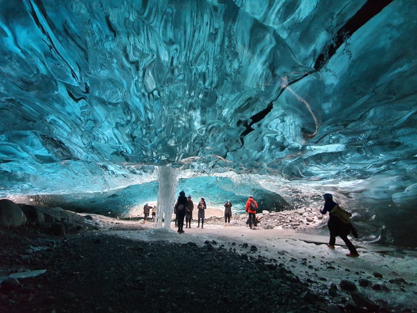From Reykjavik: 3-Day South Coast Winter Tour with Ice Cave - Day Three: Jökulsárlón and the seasonal Blue Ice Cave