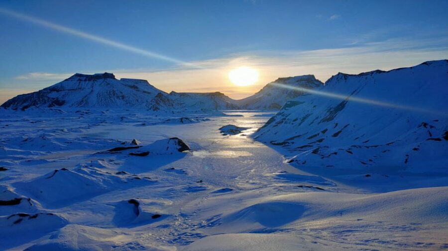 From Reykjavík: Katla Ice Cave and South Coast Tour - How the transport and guiding work