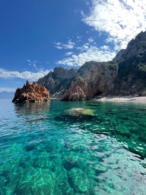 From Sagone/Cargèse: Piana Sea Caves & Snorkeling Boat Tour - What the ride feels like in real conditions