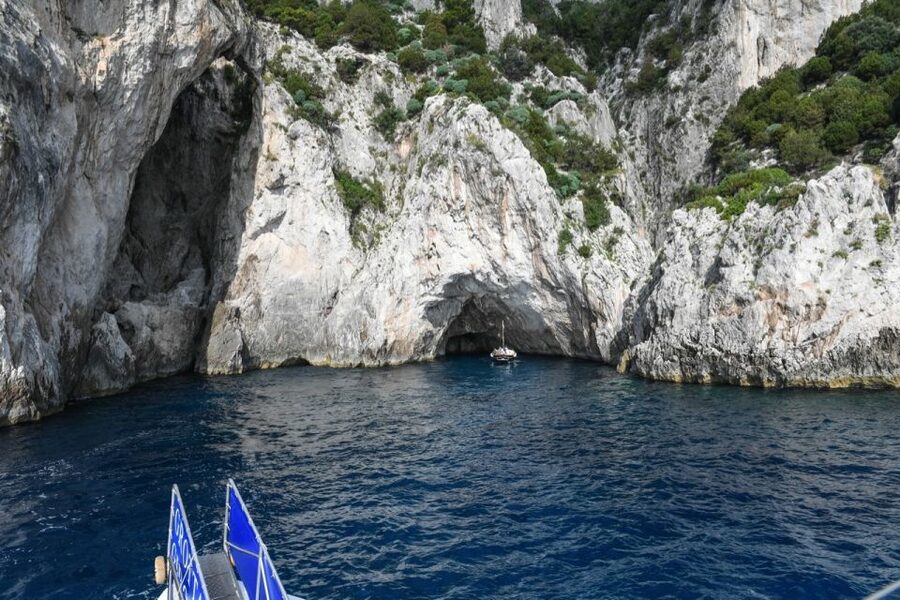 From Sorrento: Day Trip to Capri with Blue Grotto - What the tour leader actually adds