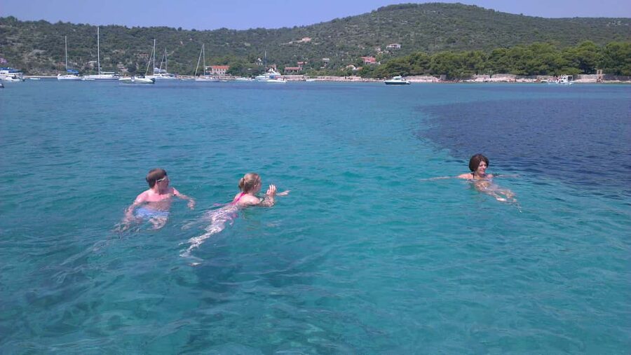 From Split: 5 Islands and Blue Cave Boat Tour - Practical tips for a smoother day