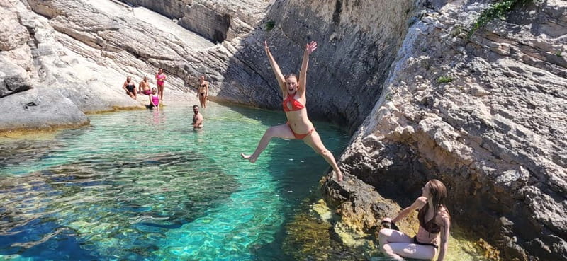 From Split: Blue Cave, Hvar, Mamma Mia, 5 Islands boat Tour - What the boat ride is really like