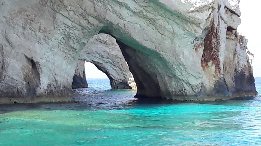 From St.Nikolaos: Boat Cruise to Navagio Beach & Blue Caves - How much time do you really get?