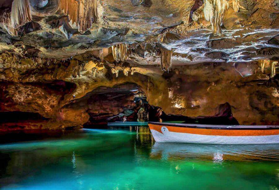 From Valencia: Caves of San José Tour + Guide & Entry ticket - Arriving at Vall d’Uixó
